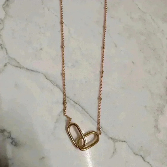 Beautiful “link” necklace - Picture 1 of 3